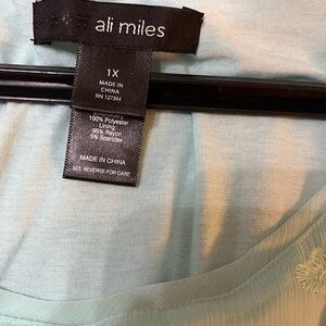 Ali Miles Women's Soft Seafoam green Top with lining